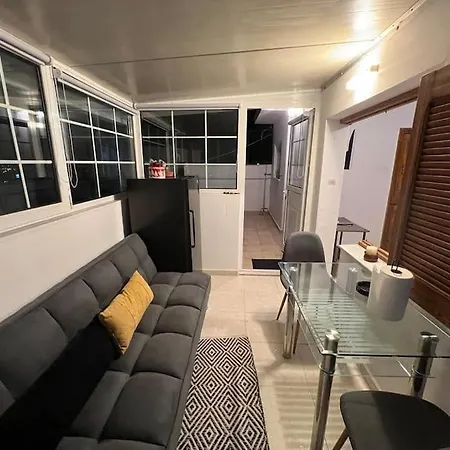 Apartament Faros 3 *